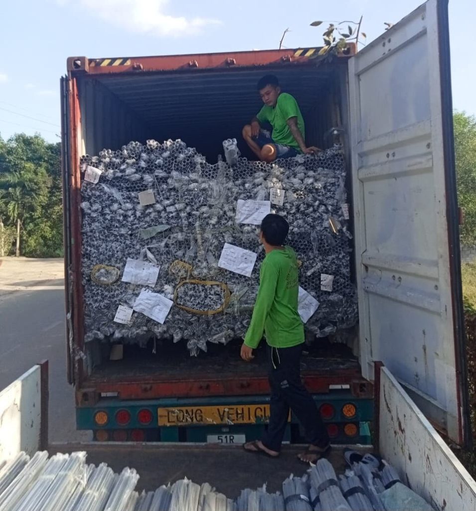 Dịch vụ bốc xếp container trọn gói TPHCM - Hưng Phát